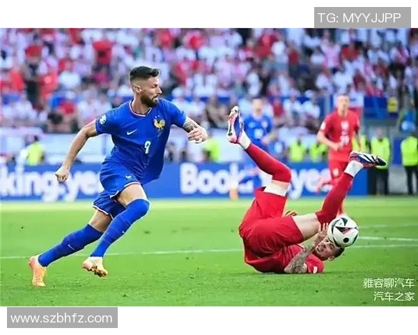 沉浸式手机屏保设计展现绿茵场上足球球星的激情瞬间